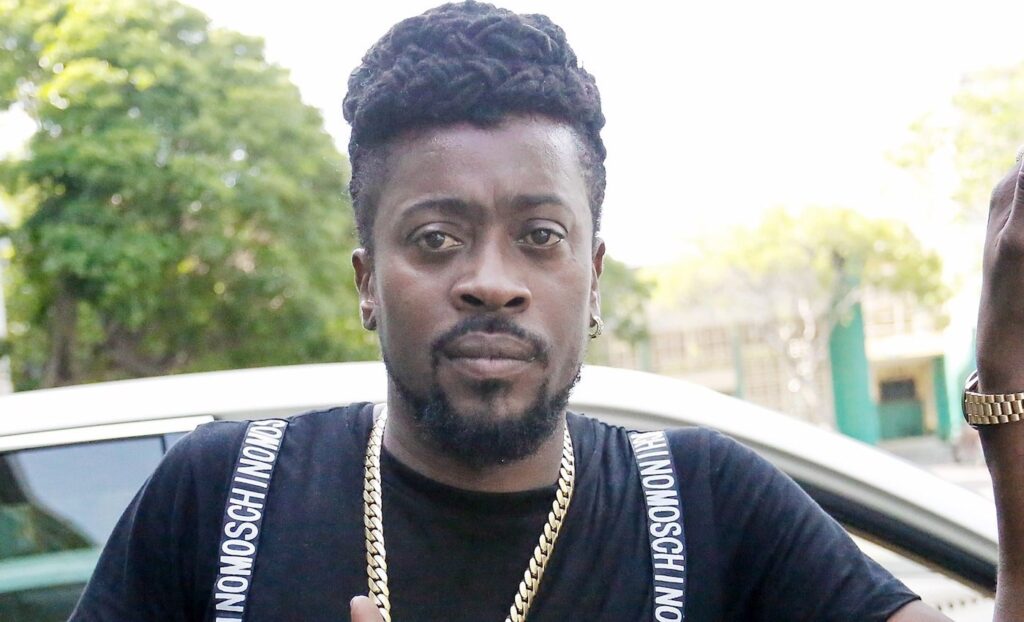 Supreme Court agrees with Jamaican School Dreadlocks ban and an angered Beenie Man speaks out. 